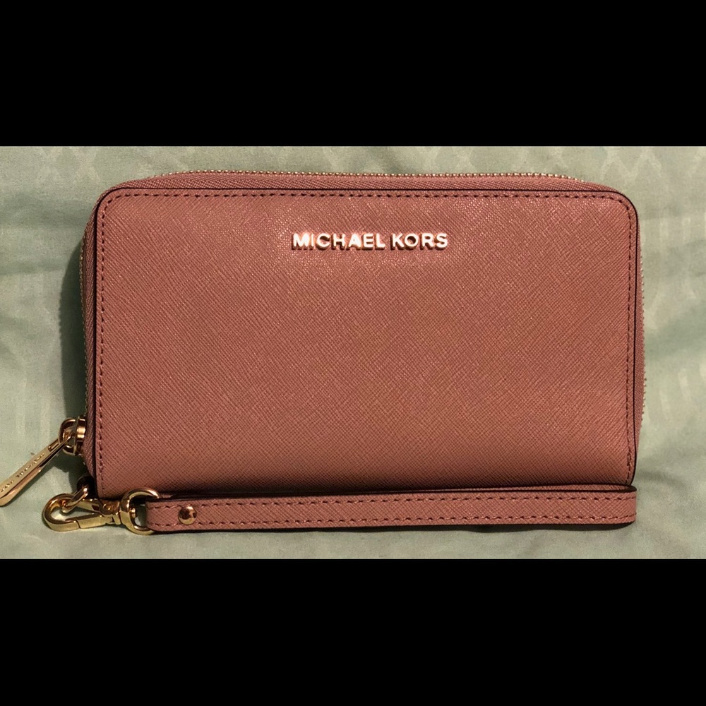 Wristlet
